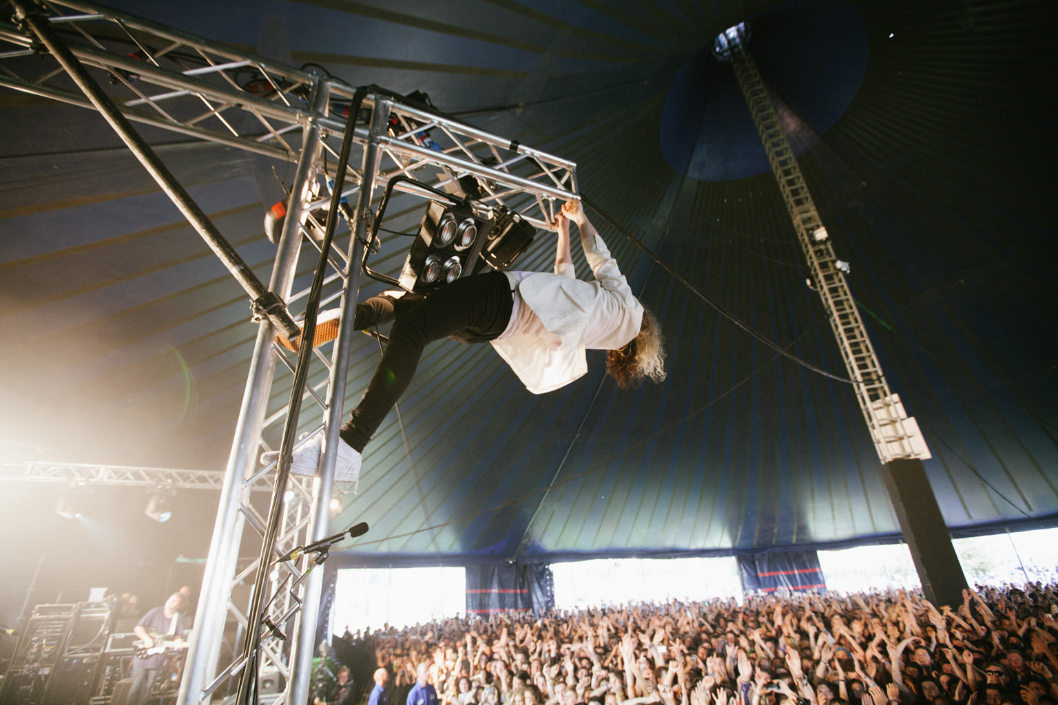 daniel-topete-photography-The-Orwells-Reading